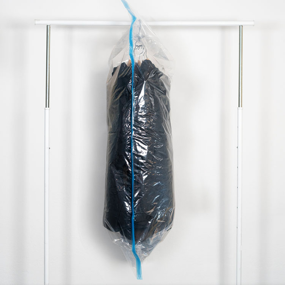 Vacuum bag for hanging garments in the group House & Home / Sort & store / Vacuum bags at SmartaSaker.se (10717)