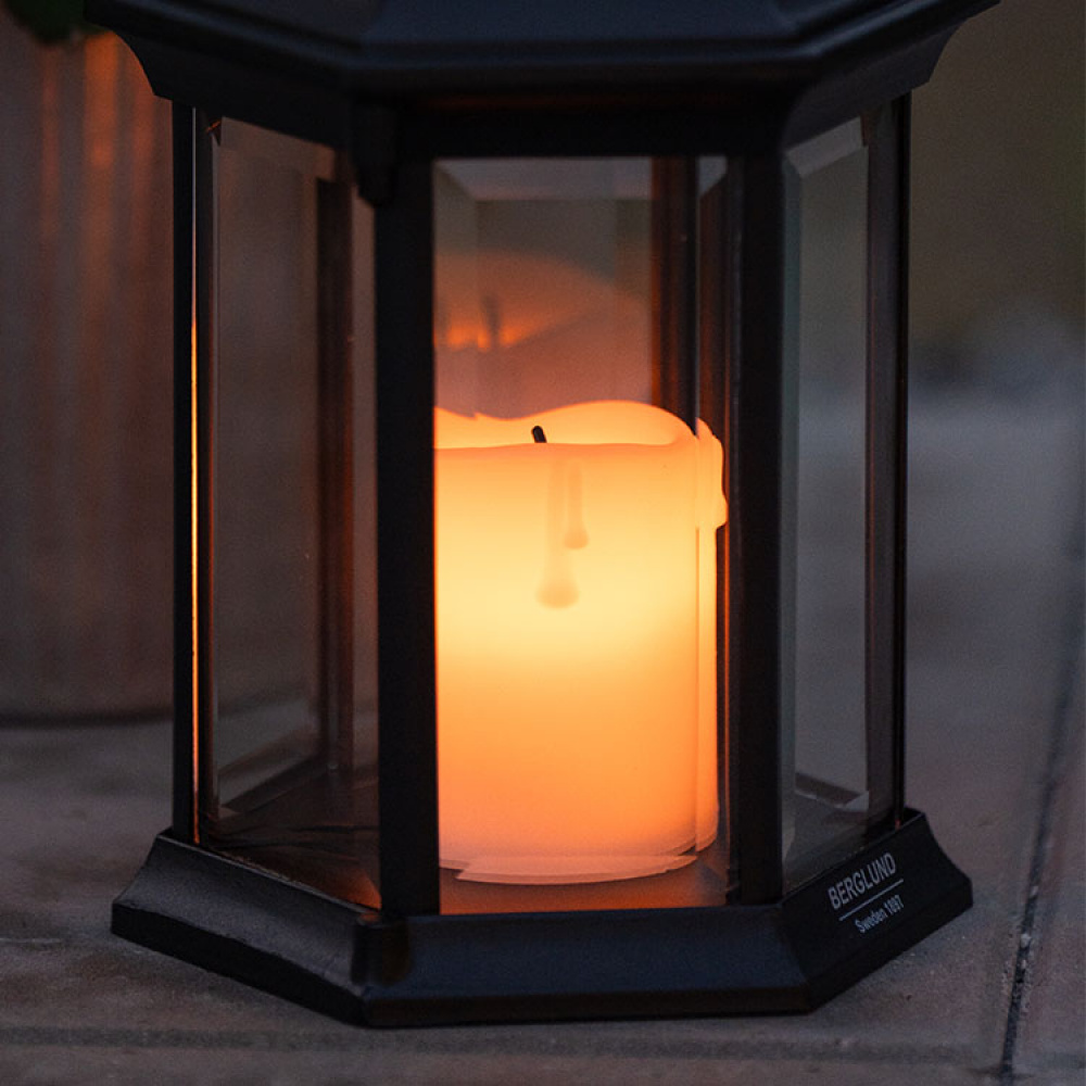 Lantern with twilight sensor in the group Lighting / Outdoor lighting / Pillar candles and lanterns at SmartaSaker.se (10954)