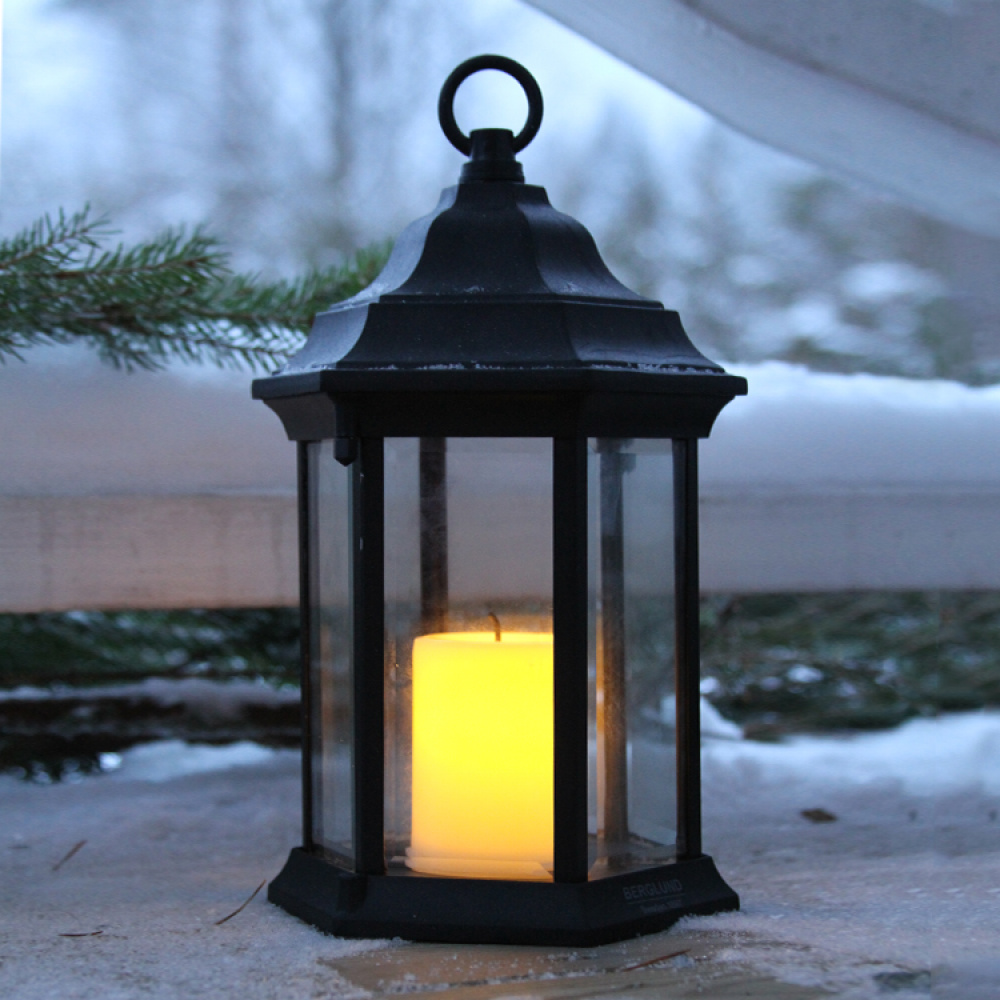 Lantern with twilight sensor in the group Lighting / Outdoor lighting / Pillar candles and lanterns at SmartaSaker.se (10954)