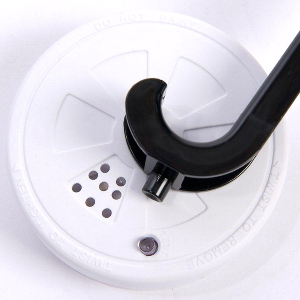 Shoehorn with a test button for smoke alarms in the group Safety at SmartaSaker.se (11421)