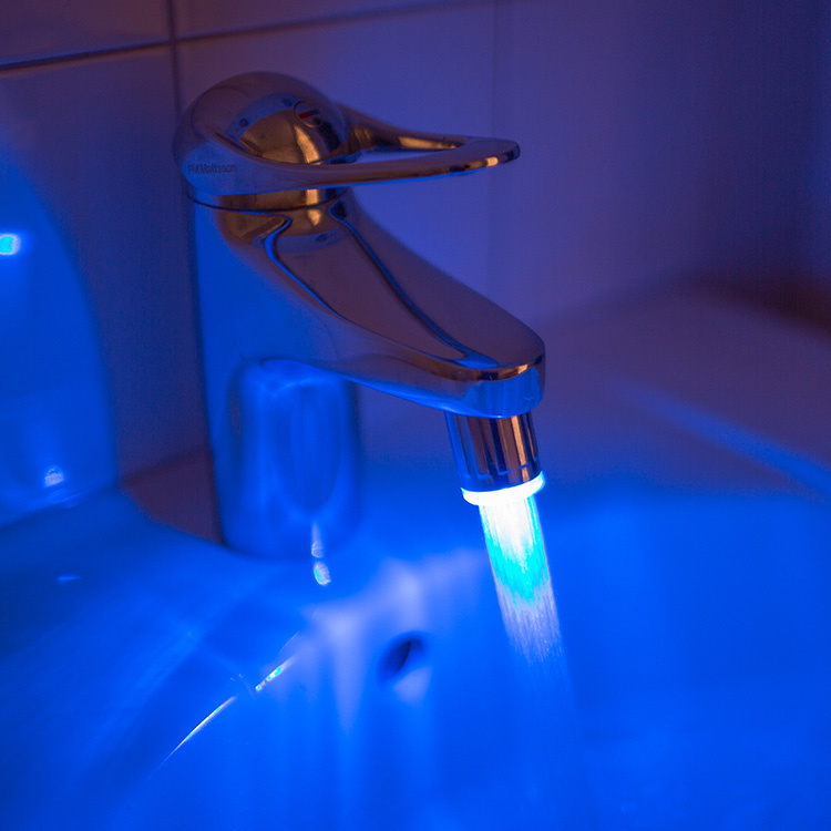 Water Tap LED Lighting in the group House & Home / Bathroom / Toilets and sinks at SmartaSaker.se (11899)