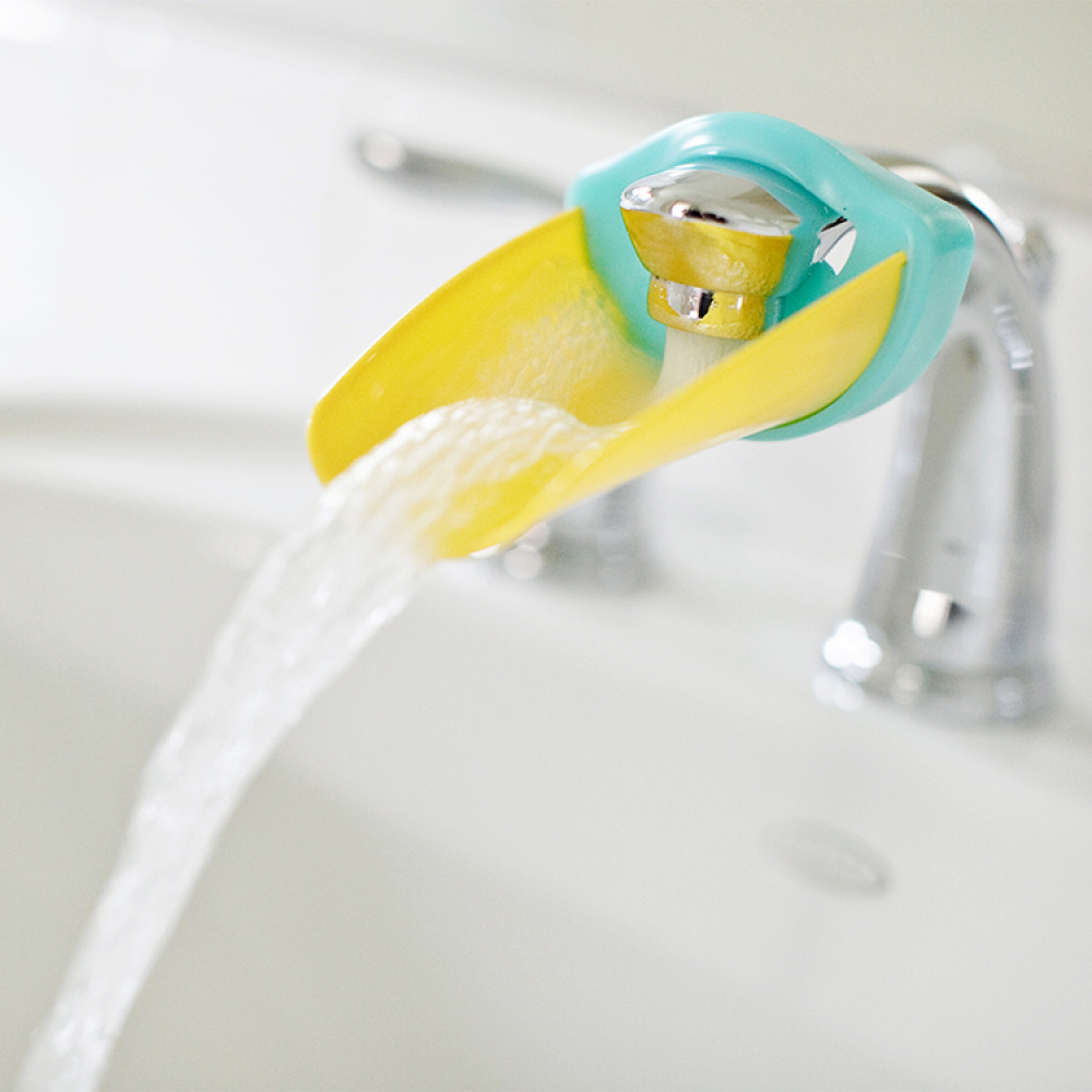 Aqueduck Faucet Extender in the group House & Home / Kids at SmartaSaker.se (12082)