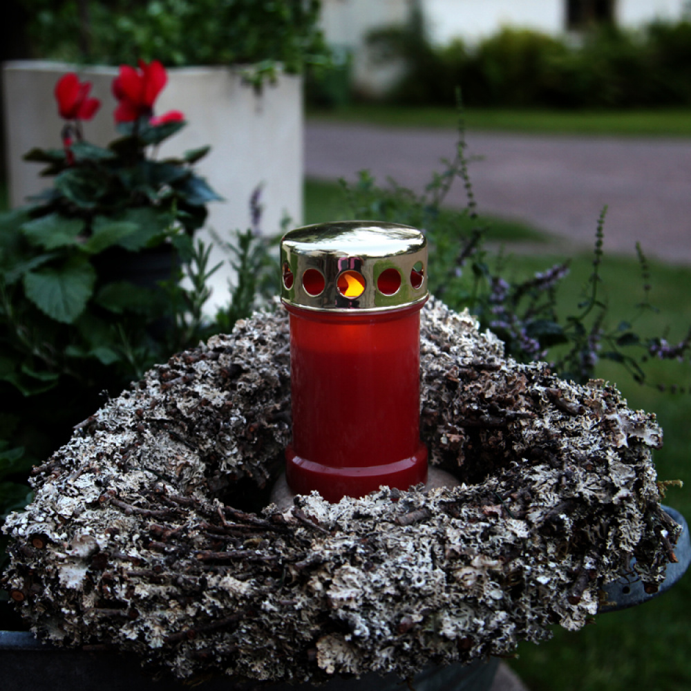 Grave light with extra long burning time in the group Lighting / Outdoor lighting / Pillar candles and lanterns at SmartaSaker.se (12347)