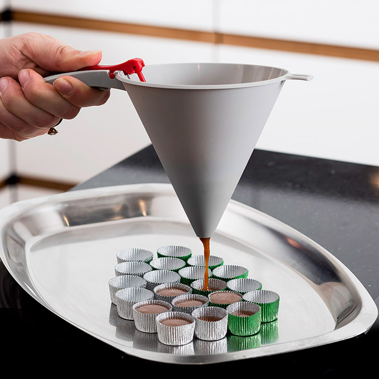 Portioning Funnel in the group House & Home / Kitchen / Baking at SmartaSaker.se (12366)