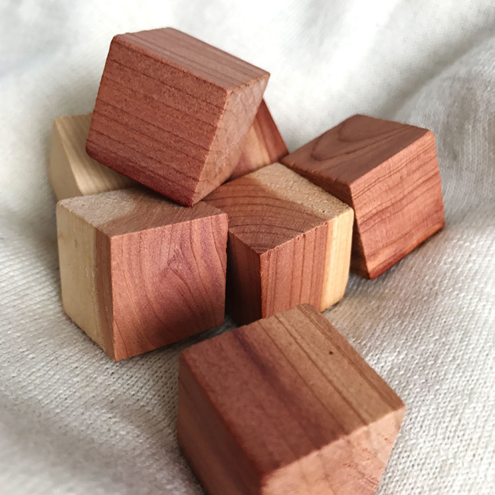 Cedar Scent Block in the group Leisure / Mend, Fix & Repair / Clothing care at SmartaSaker.se (12377)