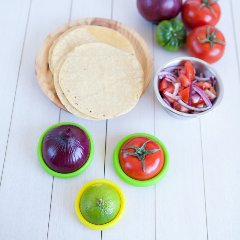 Silicone food lid - Food Huggers vegetable protection