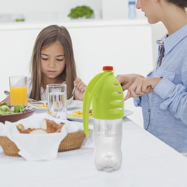 Grip holders for plastic bottles in the group House & Home / Kitchen / Beverages at SmartaSaker.se (12503)