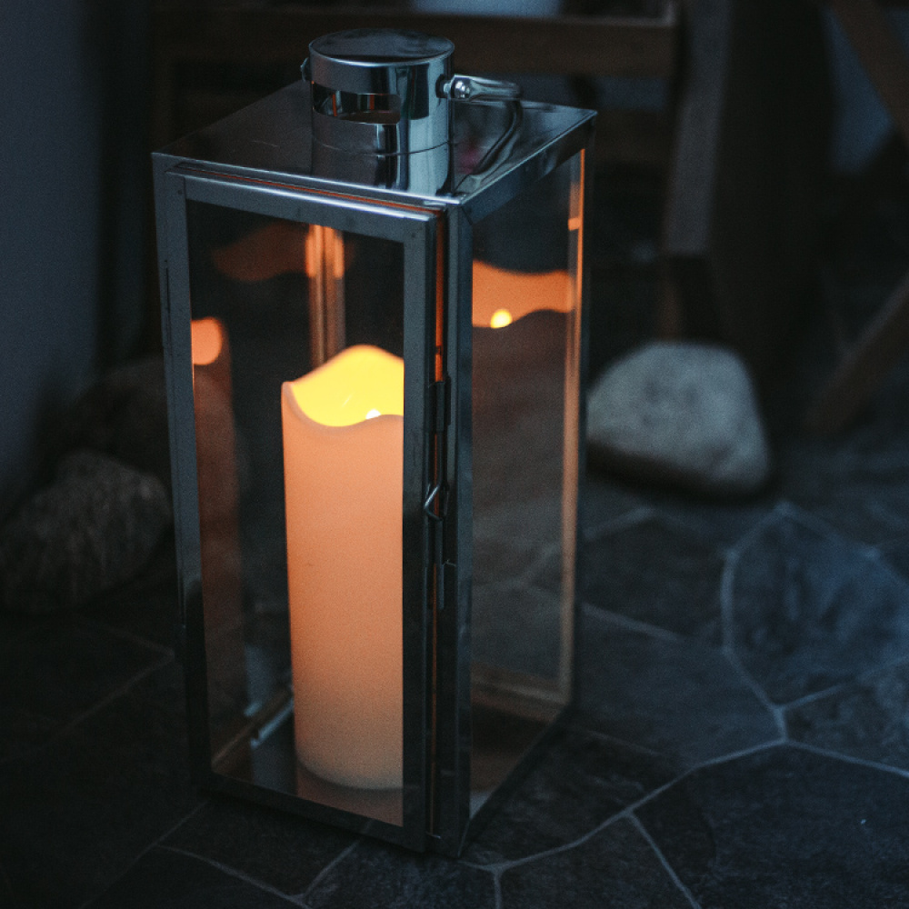 Battery powered candle with darkness sensor in the group Lighting / Outdoor lighting / Pillar candles and lanterns at SmartaSaker.se (12556)