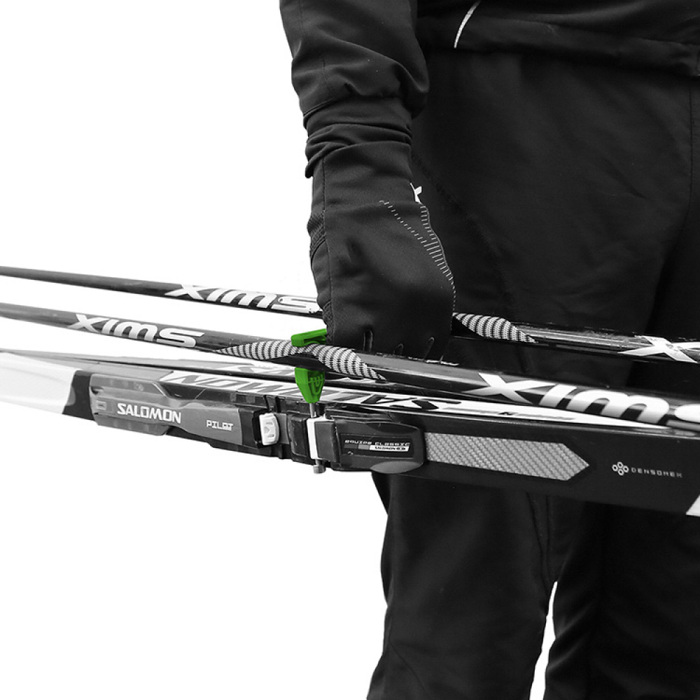 Fastgrip ski carrier with wall mount in the group Leisure / Winter gadgets at SmartaSaker.se (12634-set)