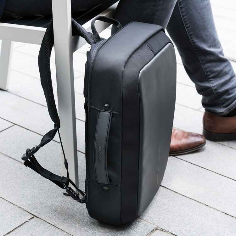 Theft-safe backpack and briefcase - Bobby Bizz | SmartaSaker
