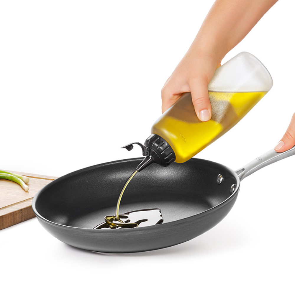 Dressing bottle in the group House & Home / Kitchen at SmartaSaker.se (12744)