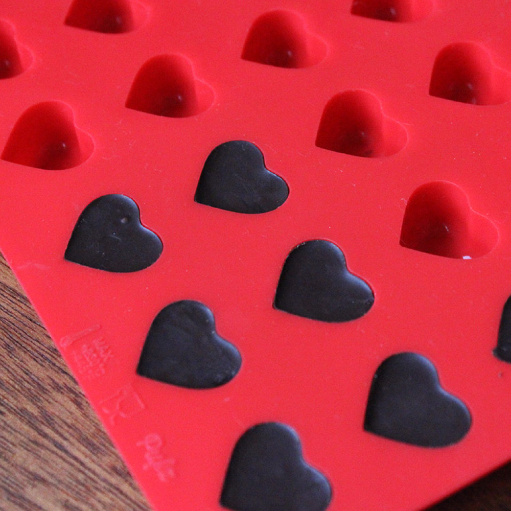 Heart-shaped Truffle Mould in the group House & Home / Kitchen / Baking at SmartaSaker.se (12791)