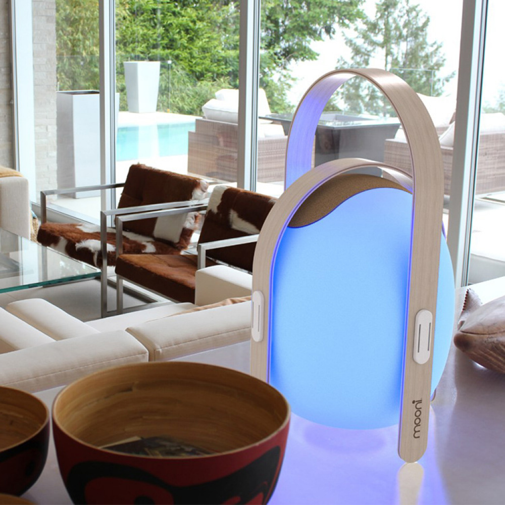 Lamp with Wireless Speaker in the group House & Home / Electronics / Speakers and ear phones at SmartaSaker.se (12852)