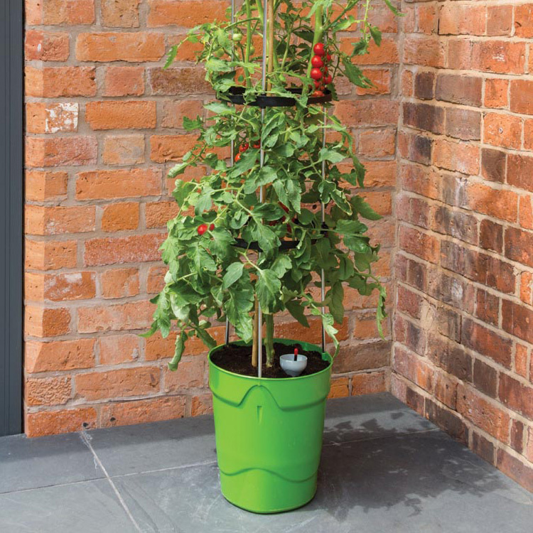 Self-watering pot with plant support in the group House & Home / Garden / Cultivation at SmartaSaker.se (12875)