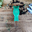 Ergonomic weeder