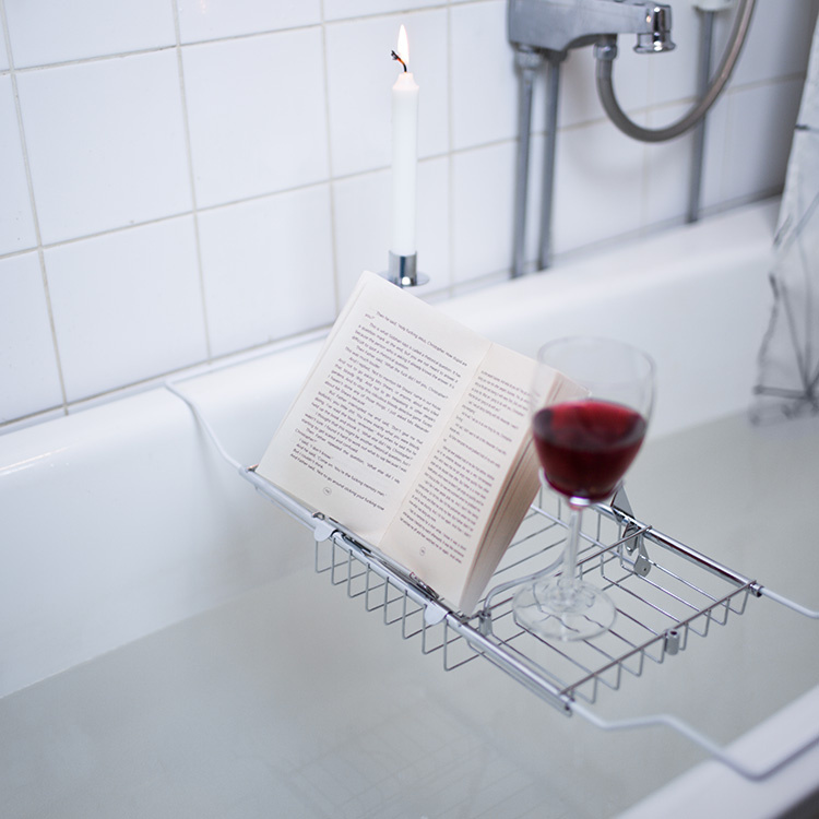 Bathtub shelf Smart bathtub shelf with multiple holders SmartaSaker