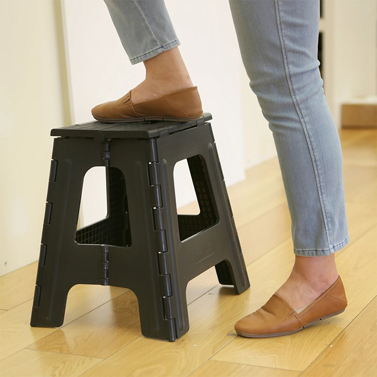 Foldable stool in the group House & Home / Sort & store at SmartaSaker.se (13034)