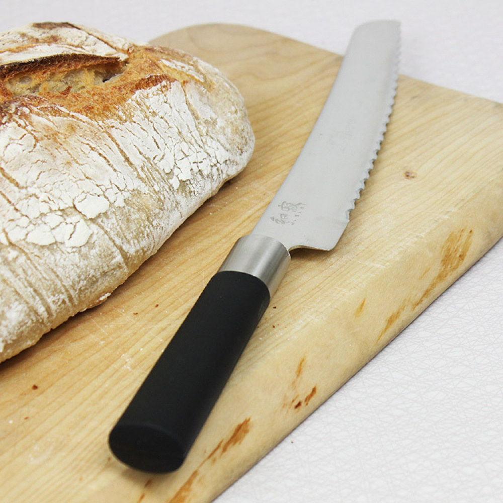 KAI Wasabi Bread knife