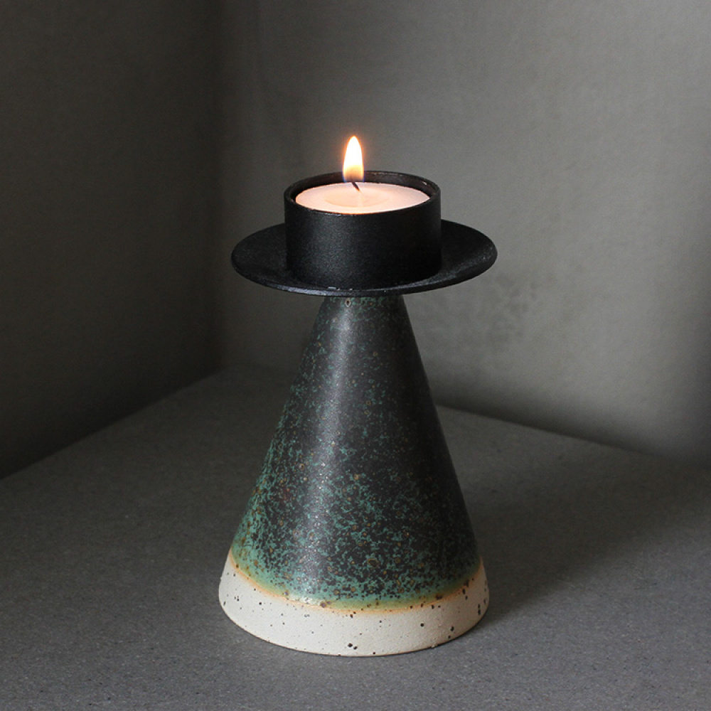 Bottle candle holder in the group Lighting / Candlesticks and accessories at SmartaSaker.se (13130)