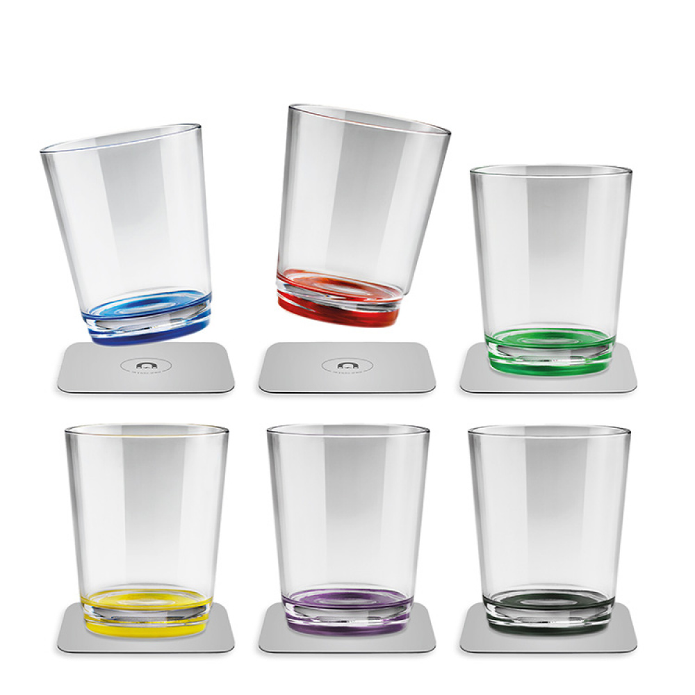 Silwy Magnetic Plastic Glasses in the group House & Home / Kitchen / Beverages at SmartaSaker.se (13163)