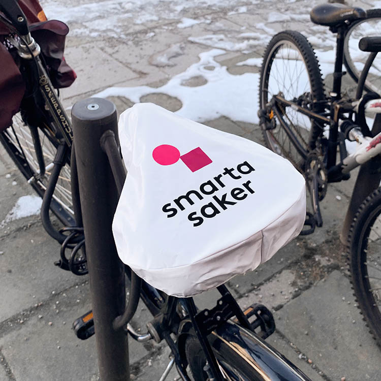 Rain cover for bicycle saddle in the group Holidays / Christmas Gifts / Christmas gift under € 10 at SmartaSaker.se (13313)