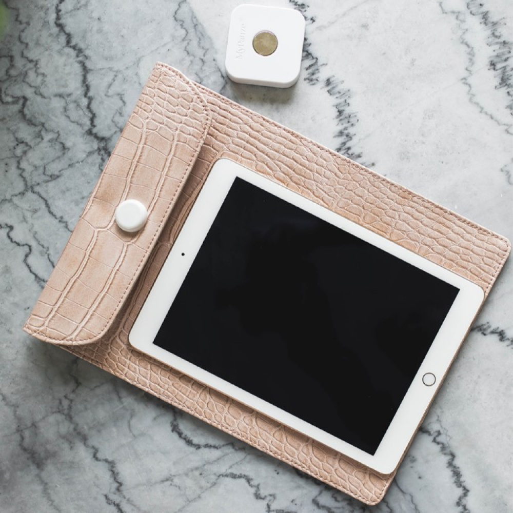 Signal blocking iPad case with lock in the group House & Home / Electronics / Mobile Accessories at SmartaSaker.se (13391)