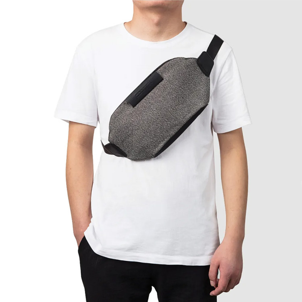 Anti-theft shoulder pack in the group Gift Suggestions / Personalised gifts / Gift for travelers at SmartaSaker.se (13437)