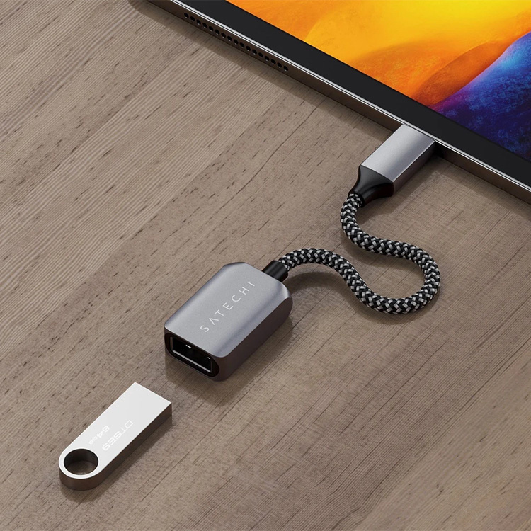 USB-C to USB adaptor, Satechi in the group House & Home / Electronics / Mobile Accessories at SmartaSaker.se (13455)