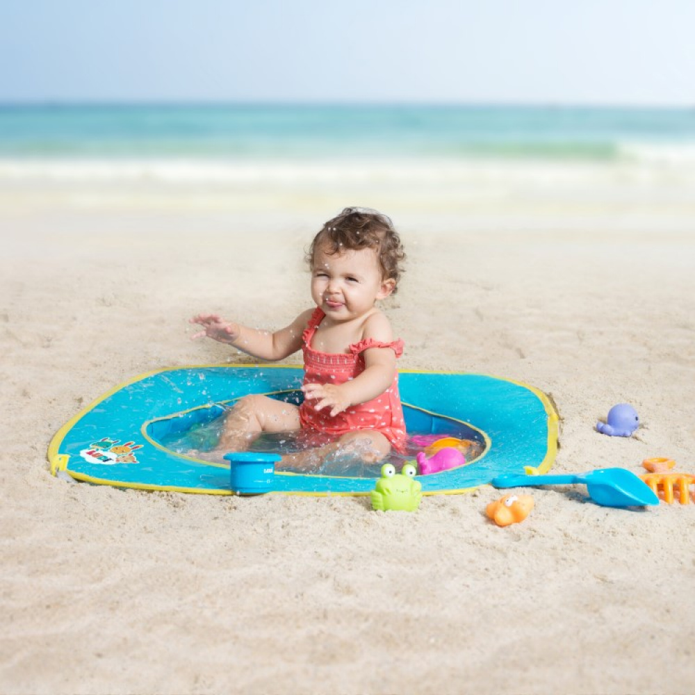 Beach pool with toys in the group House & Home / Kids at SmartaSaker.se (13564)