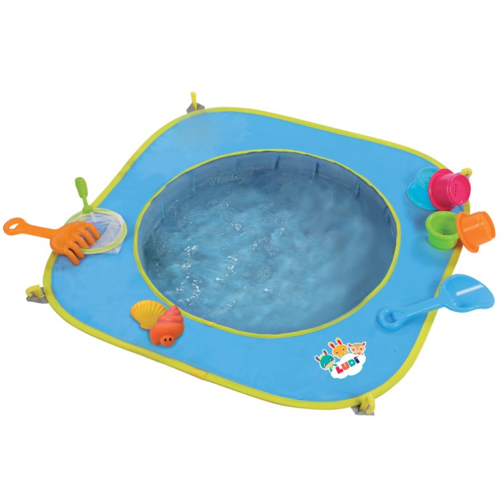 Beach pool with toys in the group House & Home / Kids at SmartaSaker.se (13564)