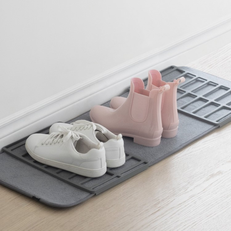 Shoe mat - Washable and foldable shoe mat