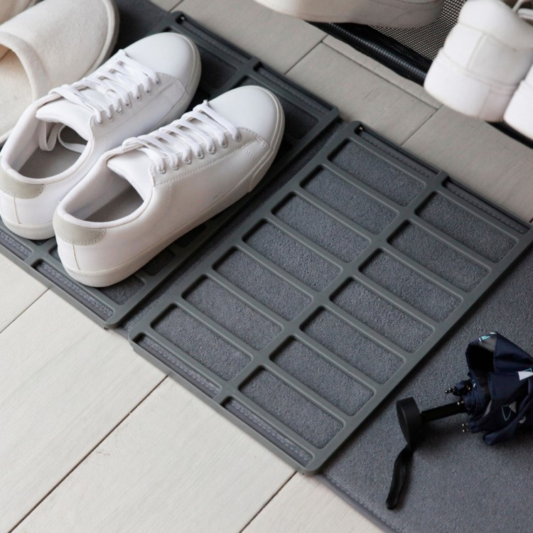 Shoe mat - Washable and foldable shoe mat