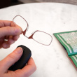 Foldable Reading Glasses with a keyring, Brown