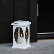Battery-powered indoor lantern with timer Battery-powered indoor lantern with timer