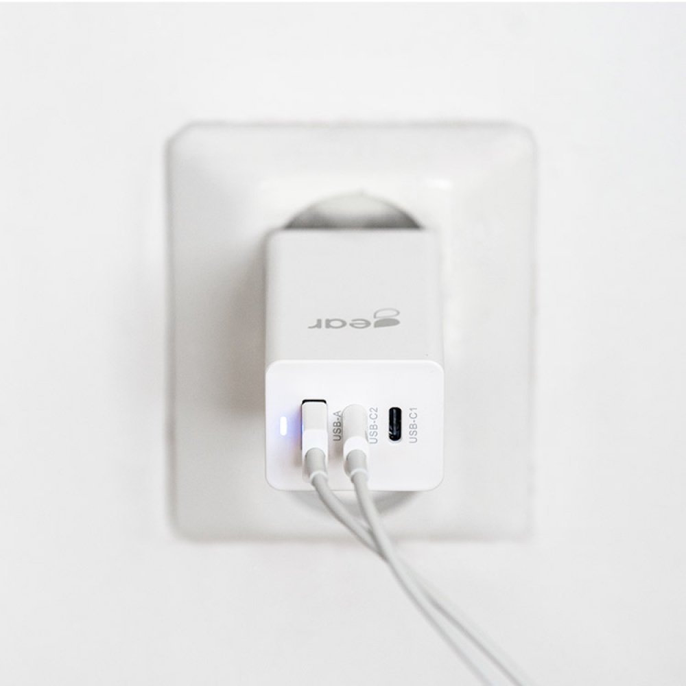 USB charger with multiple ports in the group House & Home / Electronics / Cables & Adapters at SmartaSaker.se (13657)