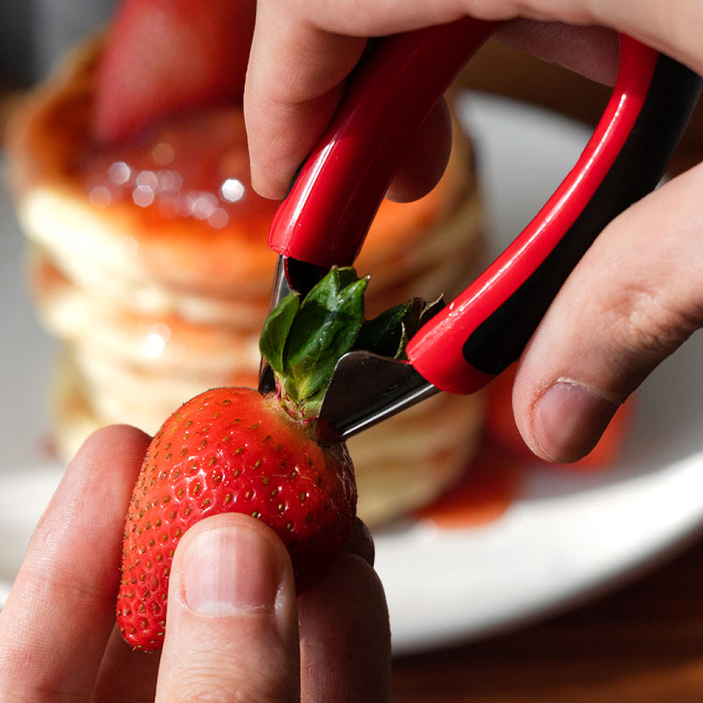 Strawberry Huller in the group House & Home / Kitchen / Kitchen utensils at SmartaSaker.se (13744)