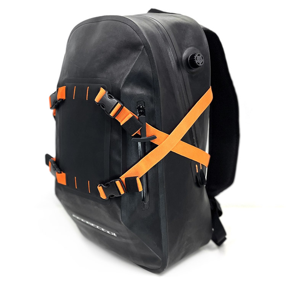 Waterproof rucksack with lights, 30 litres in the group Leisure / Bags / Backpacks at SmartaSaker.se (13756)