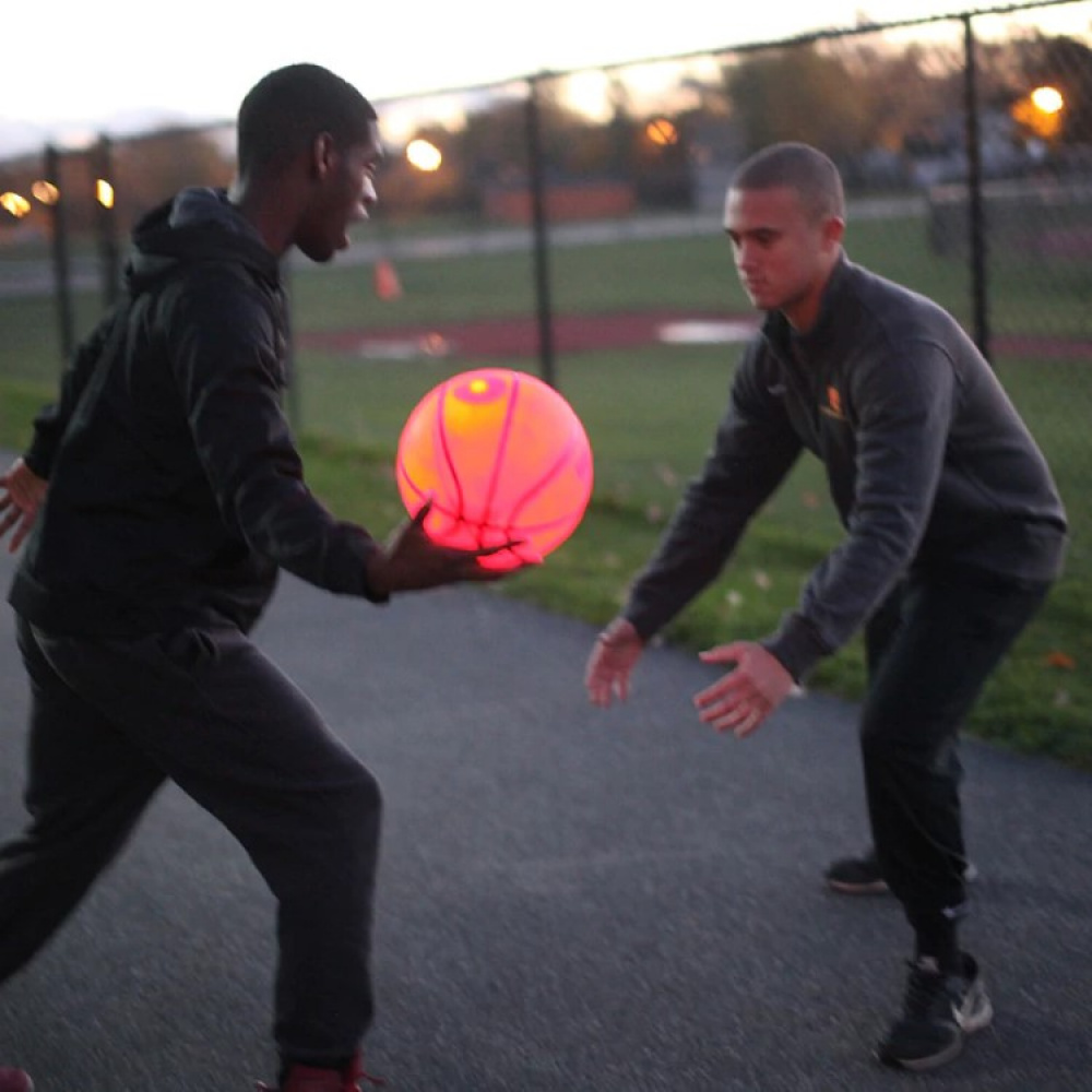 Light-up basketball in the group Leisure / Games at SmartaSaker.se (13795)