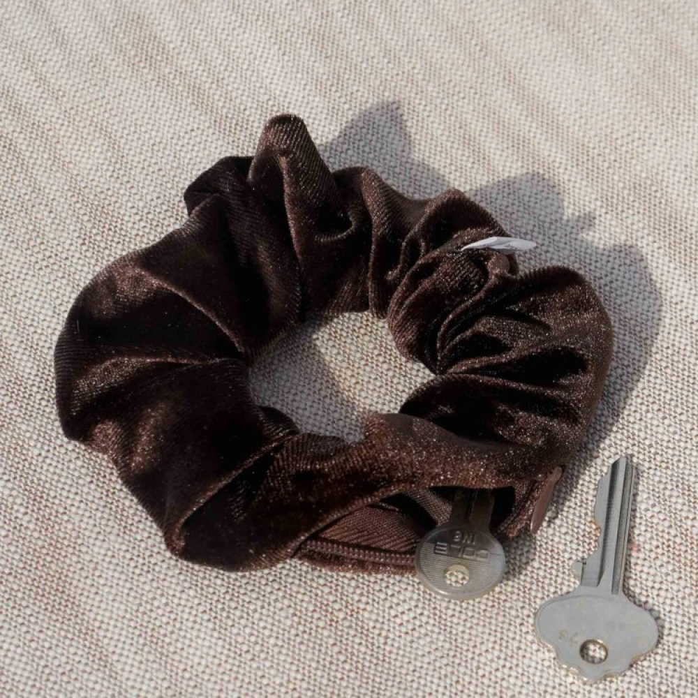 Scrunchie with pocket in the group House & Home / Sort & store at SmartaSaker.se (13800)