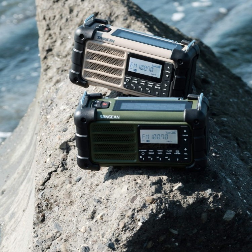 Survival radio FM/AM Pro in the group House & Home / Electronics / Speakers and ear phones at SmartaSaker.se (13829)