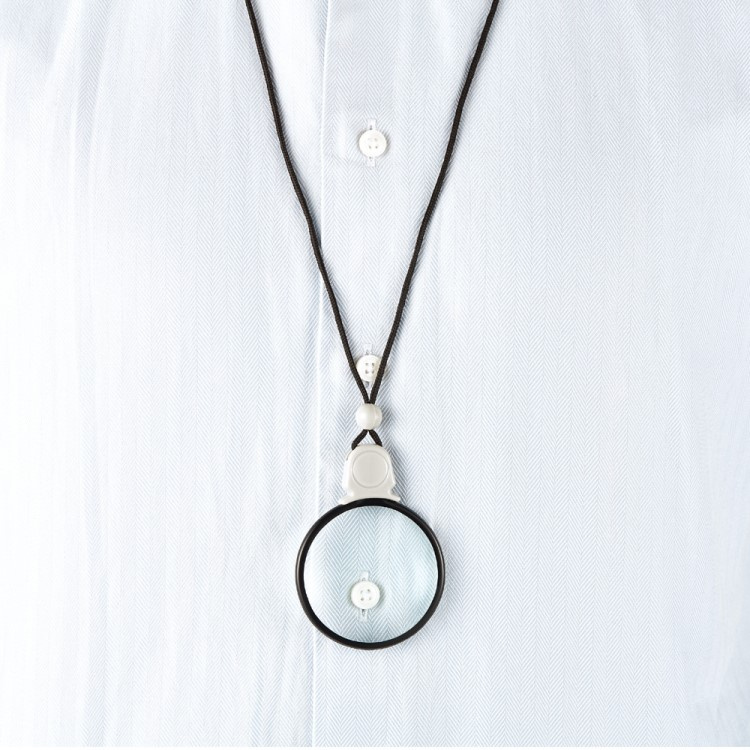 Magnifying glass with neck strap in the group Leisure / Reading at SmartaSaker.se (13865)
