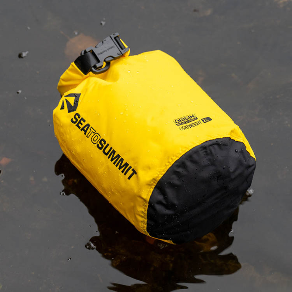 Waterproof mini bag, 2 litres in the group Leisure / Outdoor life / Outdoor Equipment at SmartaSaker.se (13932)