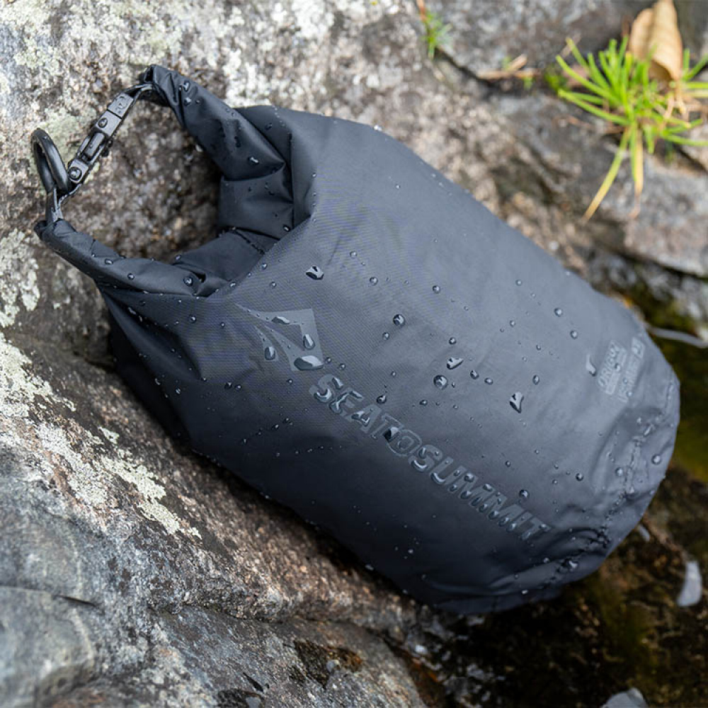 Waterproof mini bag, 2 litres in the group Leisure / Outdoor life / Outdoor Equipment at SmartaSaker.se (13932)