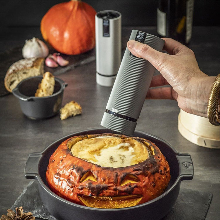 Electric spice grinder - Peugeot salt & pepper mills | SmartaSaker