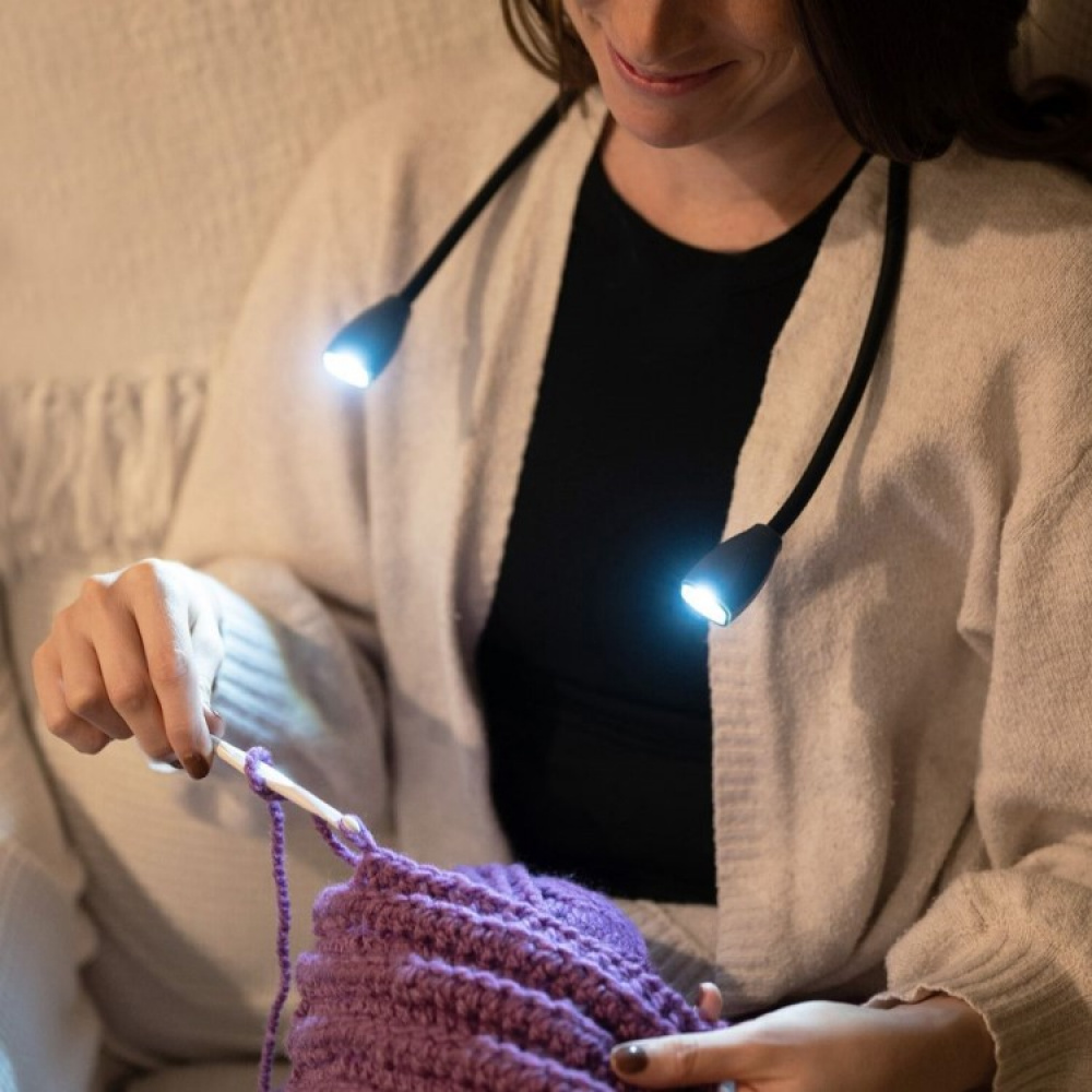 Neck lamp - Handy reading lamp around your neck