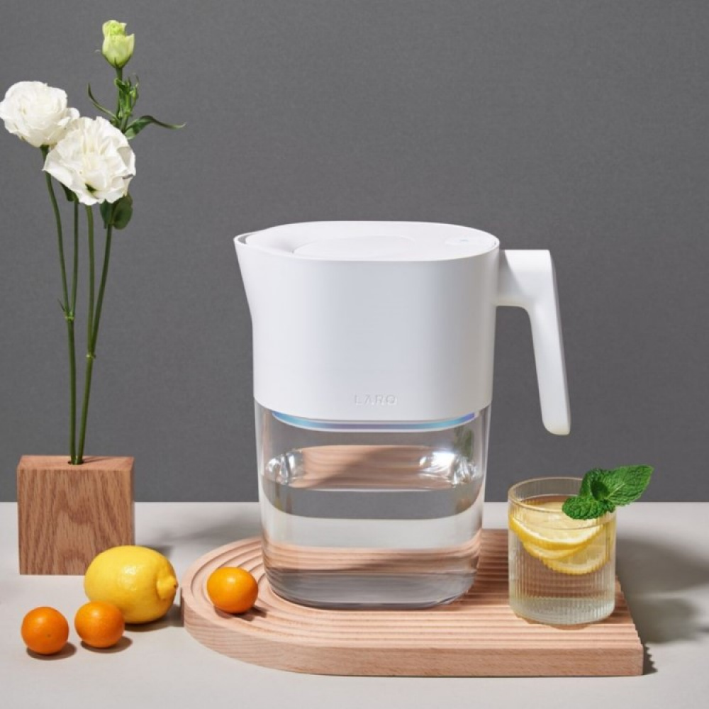 Water filter jug with UV light LARQ in the group House & Home / Kitchen / Beverages at SmartaSaker.se (14016)