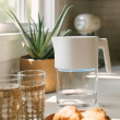 Water filter jug with UV light LARQ