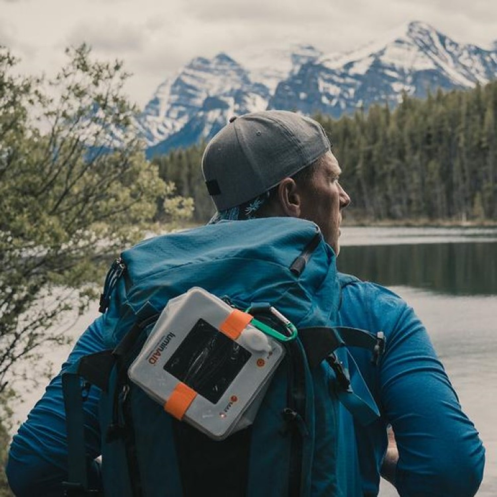 Solar lantern with Powerbank - LuminAID Lanterns