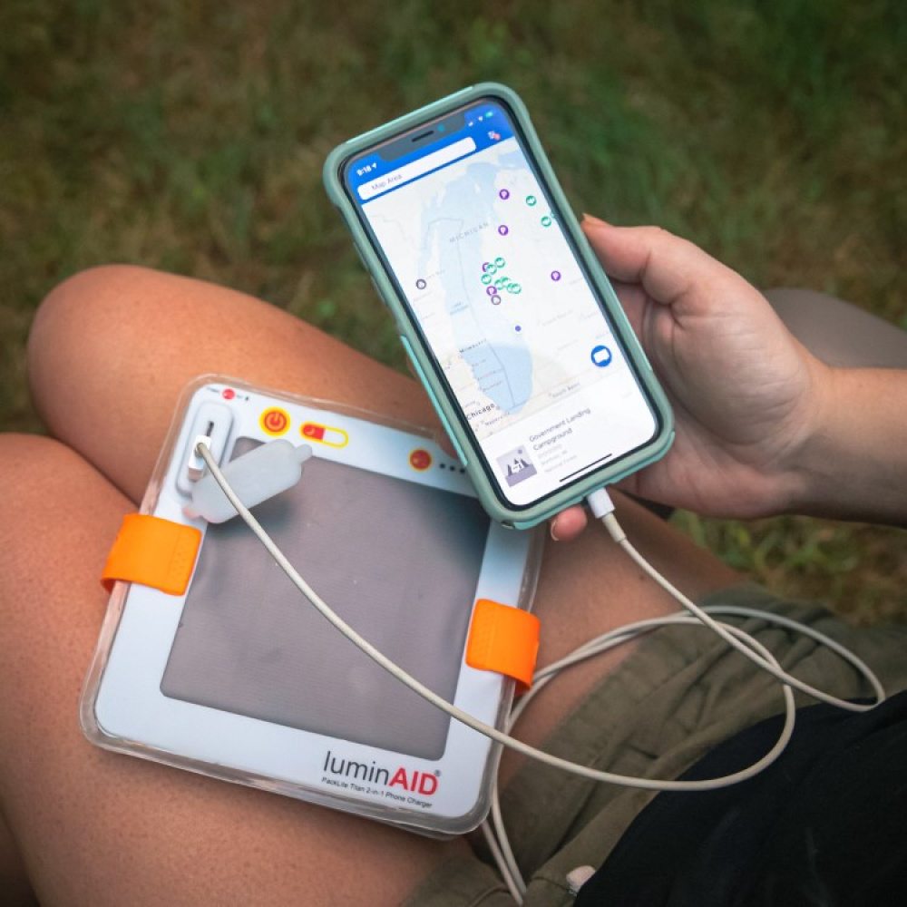 Solar lantern with Powerbank - LuminAID Lanterns