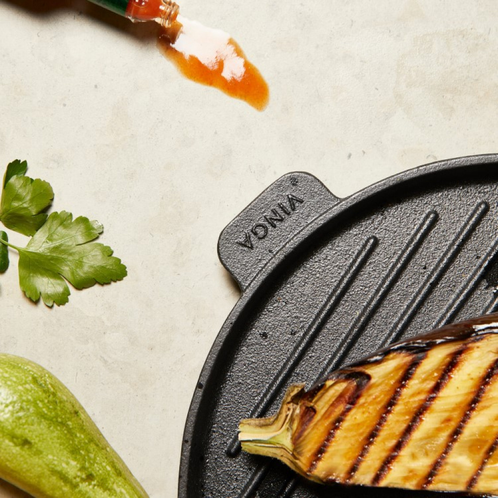 Round Cast Iron Grill Pan | Lodge Cast Iron